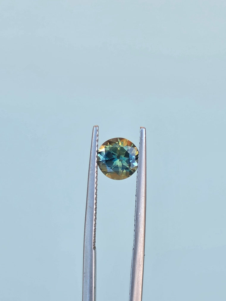 1.52ct Round Blue Parti Sapphire
