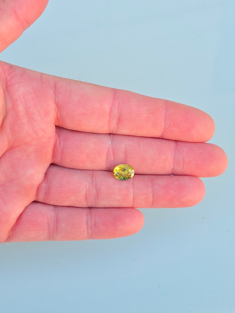 2.62ct Oval Yellow Parti Sapphire