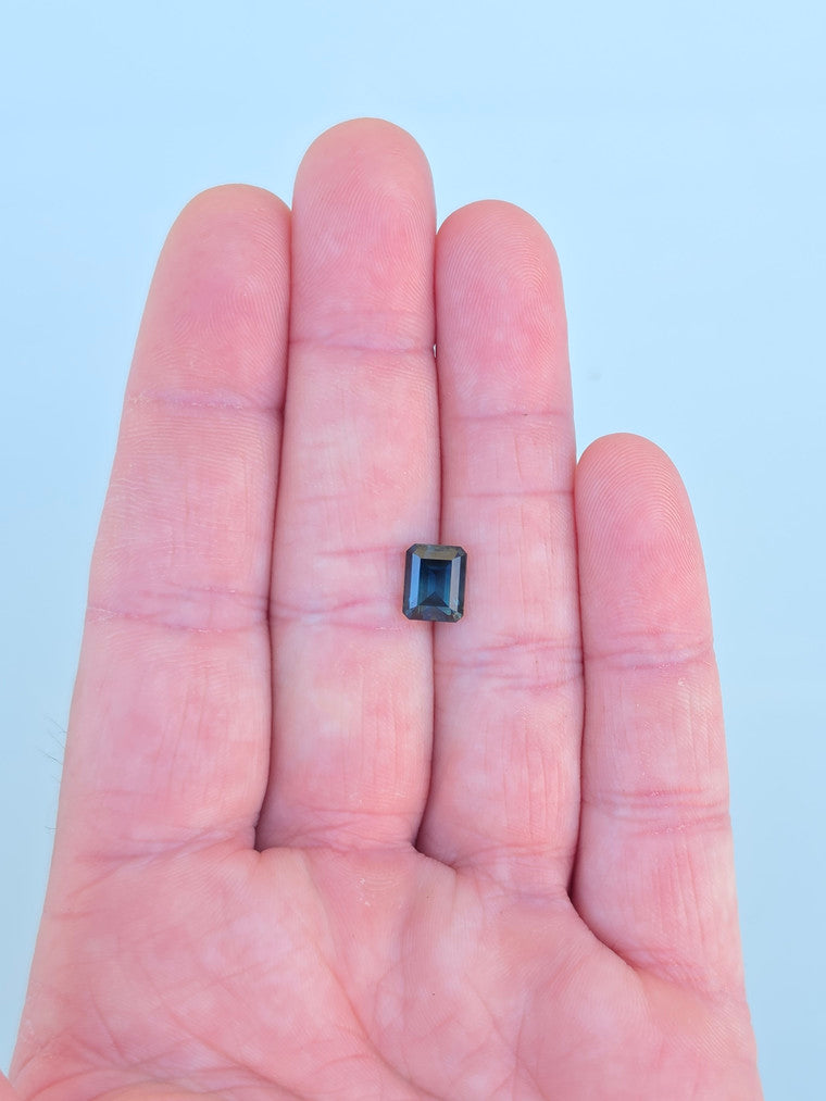 2.75ct Emerald Teal Sapphire