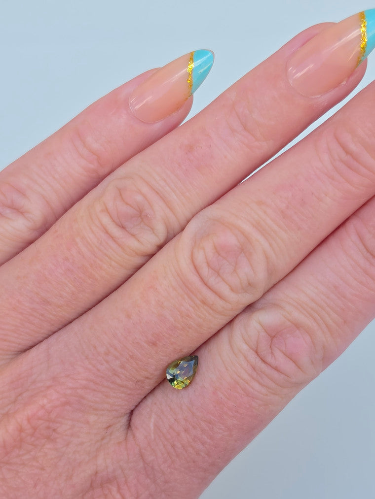 1.10ct Pear Yellow Parti Sapphire