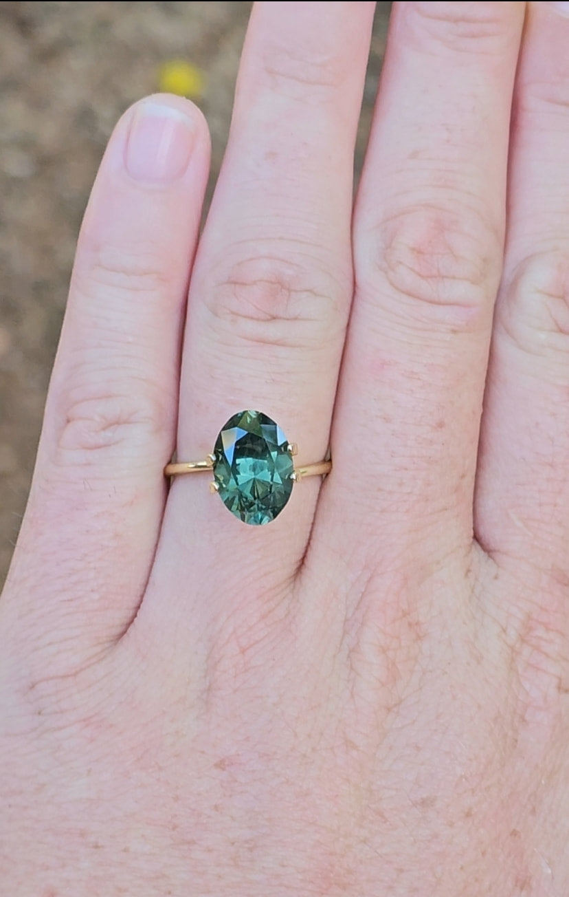 6.40ct Oval Seafoam Green Parti Sapphire