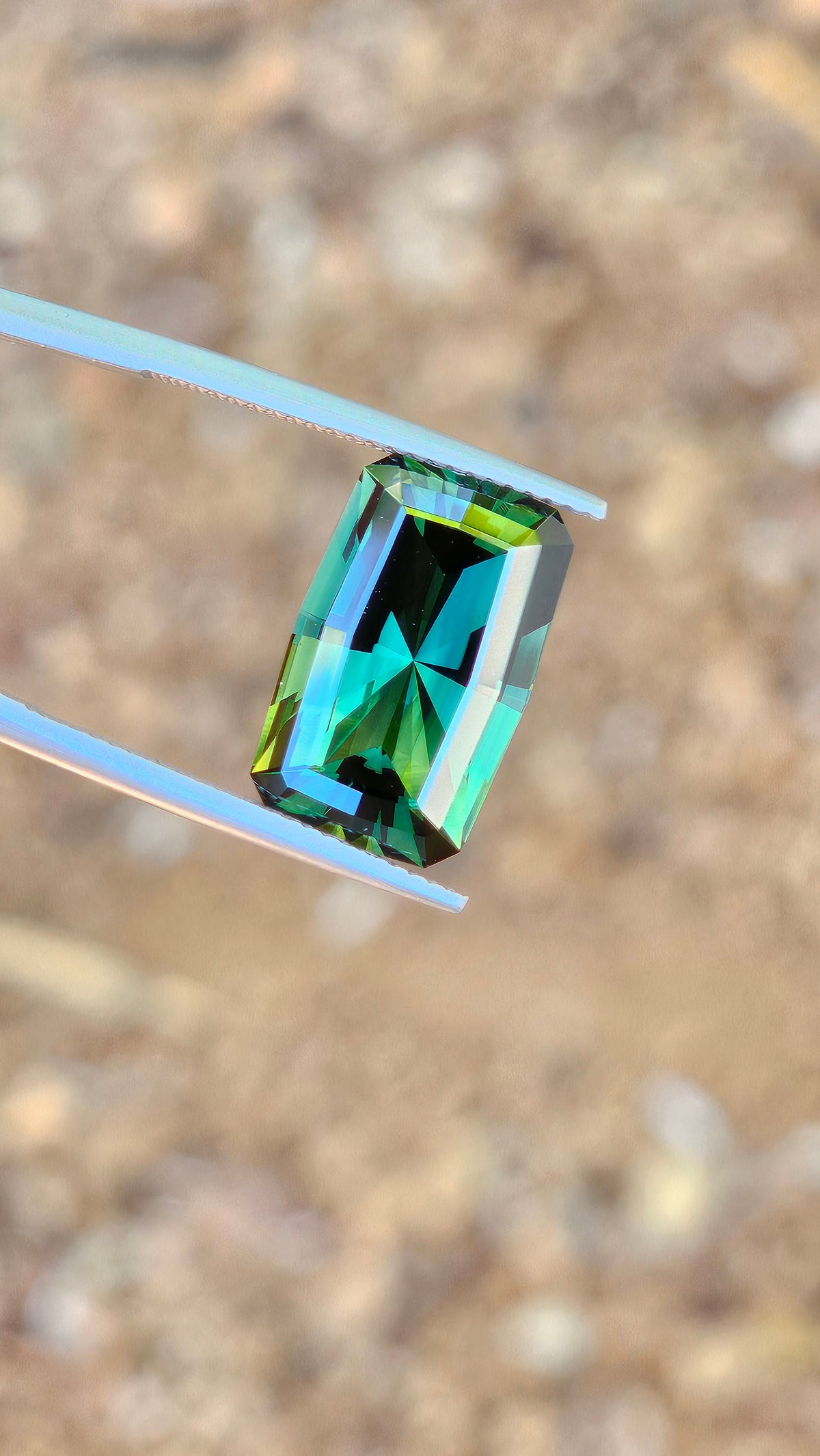 8.22ct Emerald Magical Teal Green Parti Sapphire
