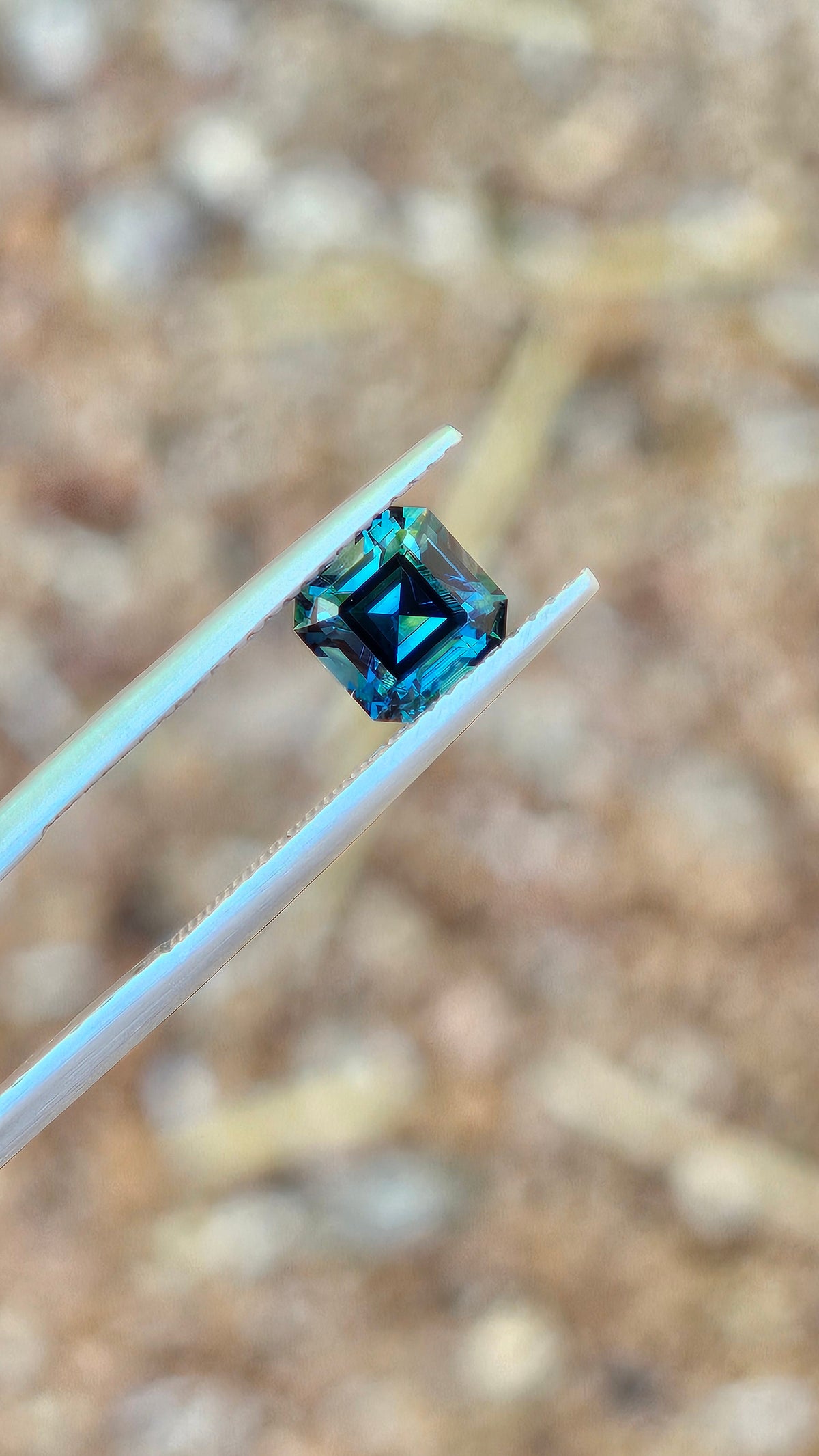1.64ct Square Elegant Blue Parti Sapphire