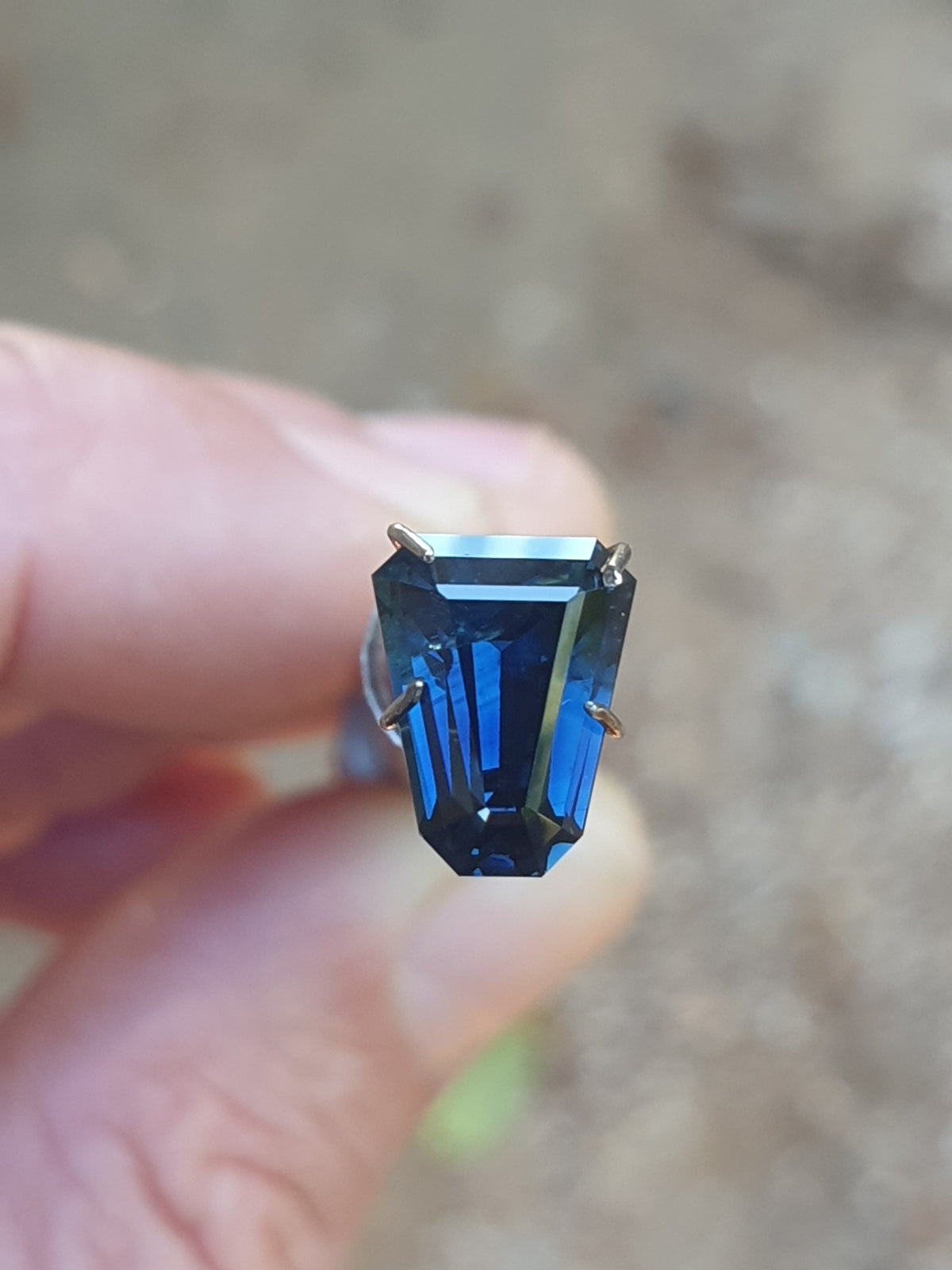 2.81ct Tapered Baguette Unique Beautiful Blue Sapphire