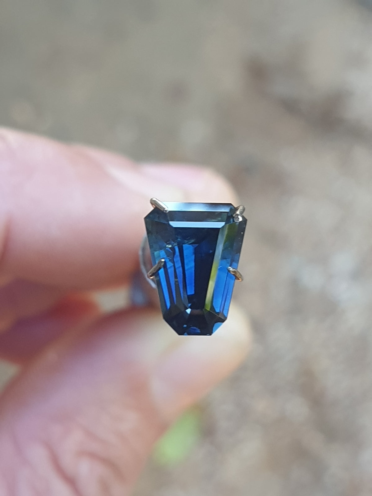 2.81ct Tapered Baguette Unique Beautiful Blue Sapphire
