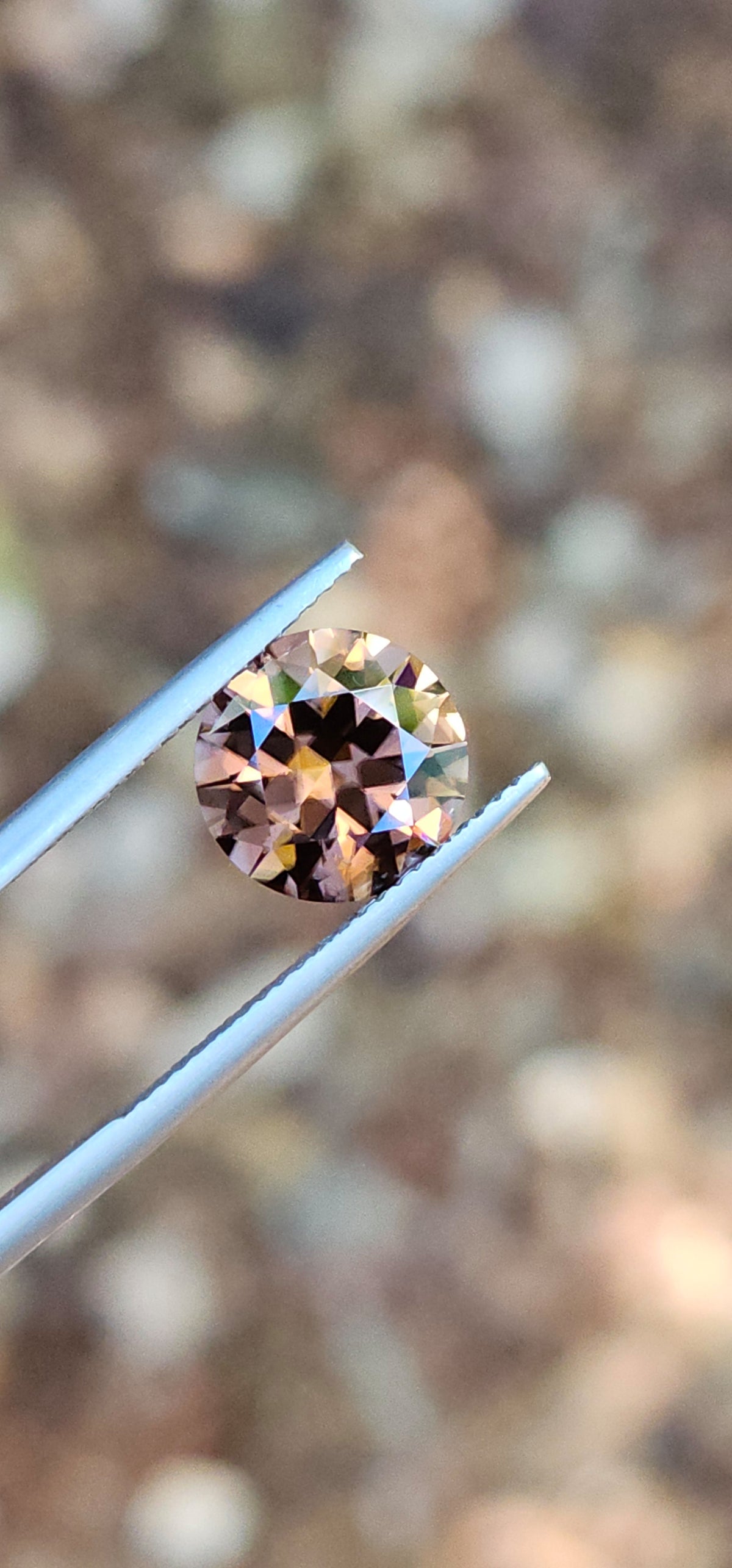 4.50ct Round Champagne Local Zircon