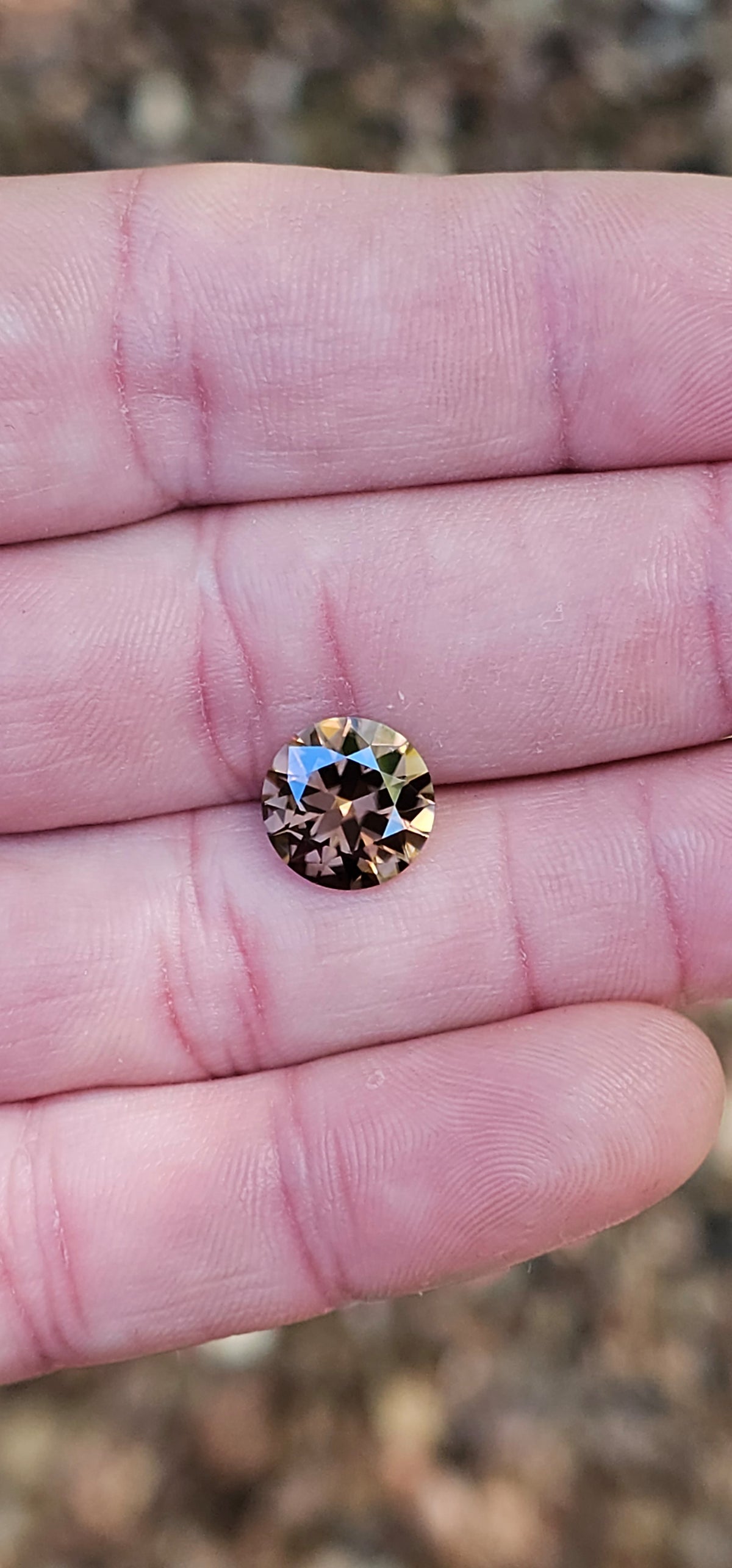 4.50ct Round Champagne Local Zircon