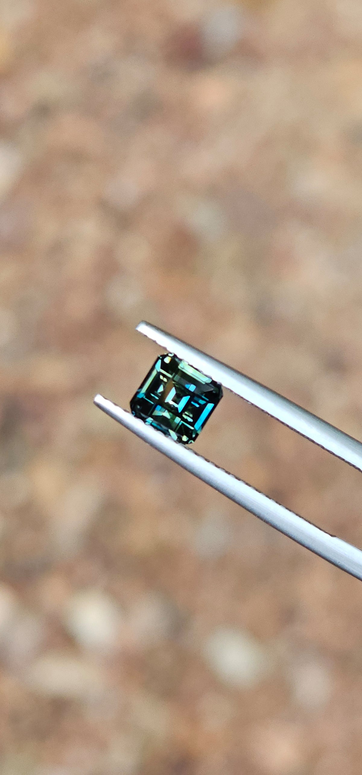 1.25ct Emerald Blue Parti sapphire