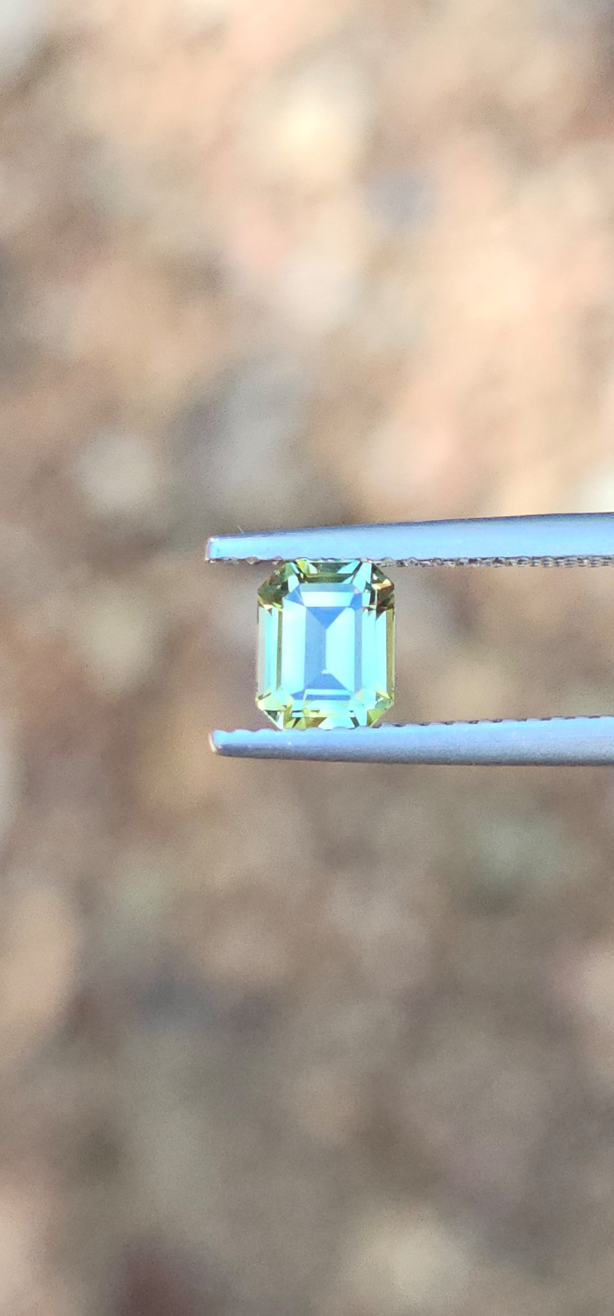 1.11ct Emerald Green Parti Sapphire