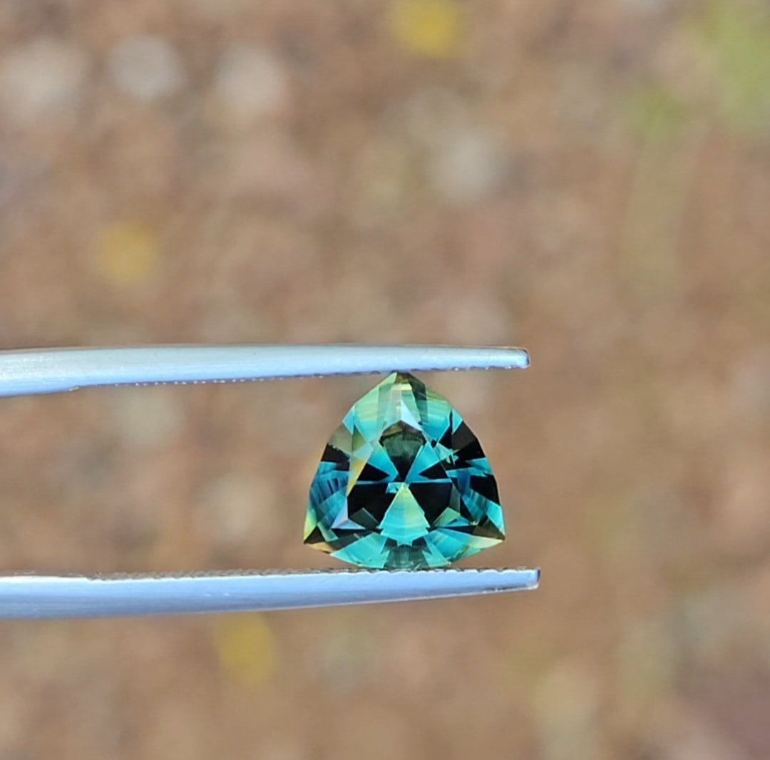 3.24ct Trilliant Blue Parti Sapphire