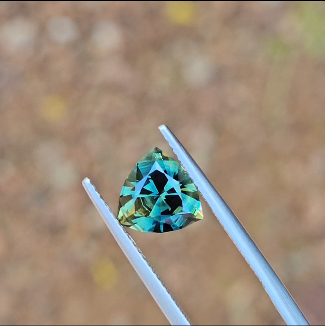 3.24ct Trilliant Blue Parti Sapphire