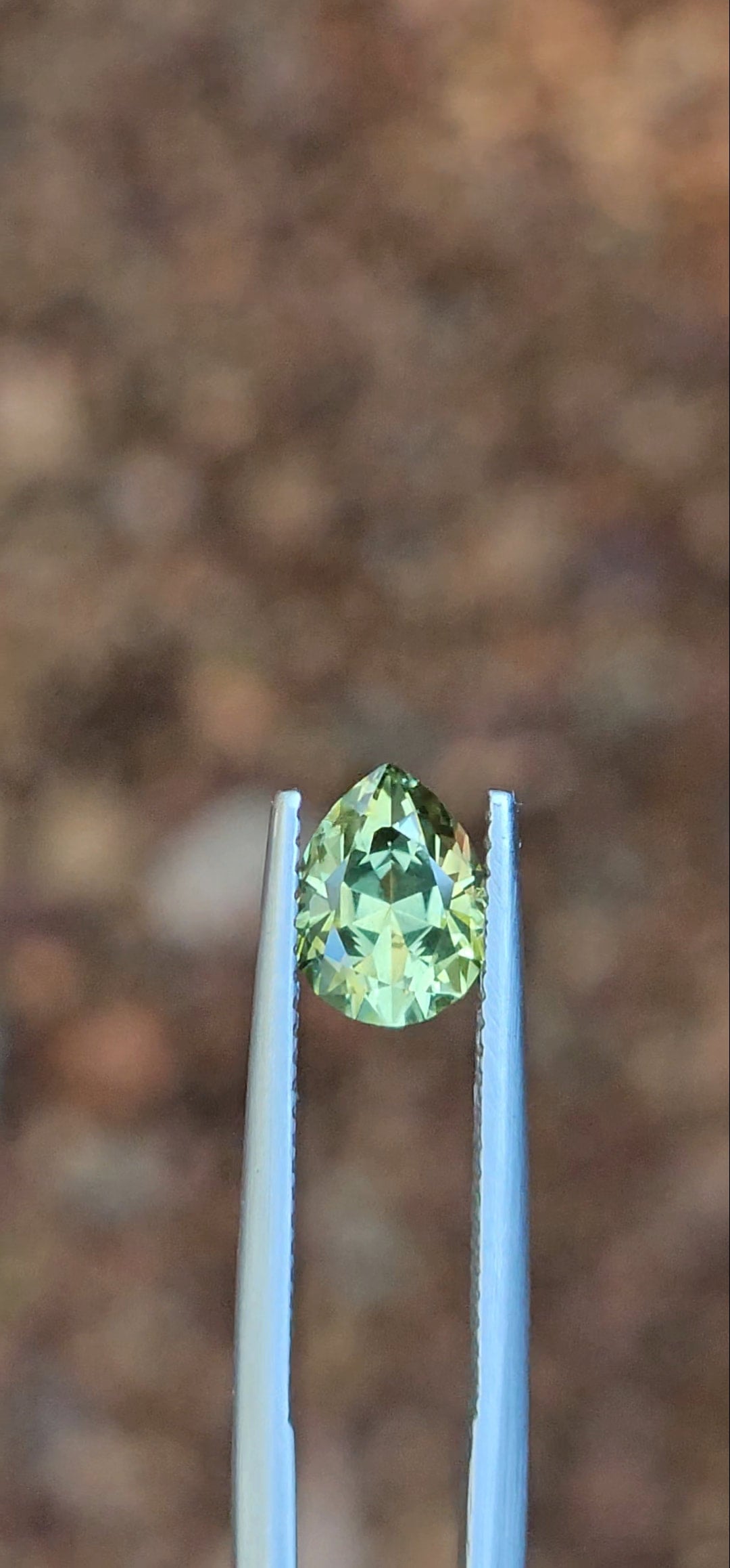 1.83ct Pear Light Green Parti Sapphire