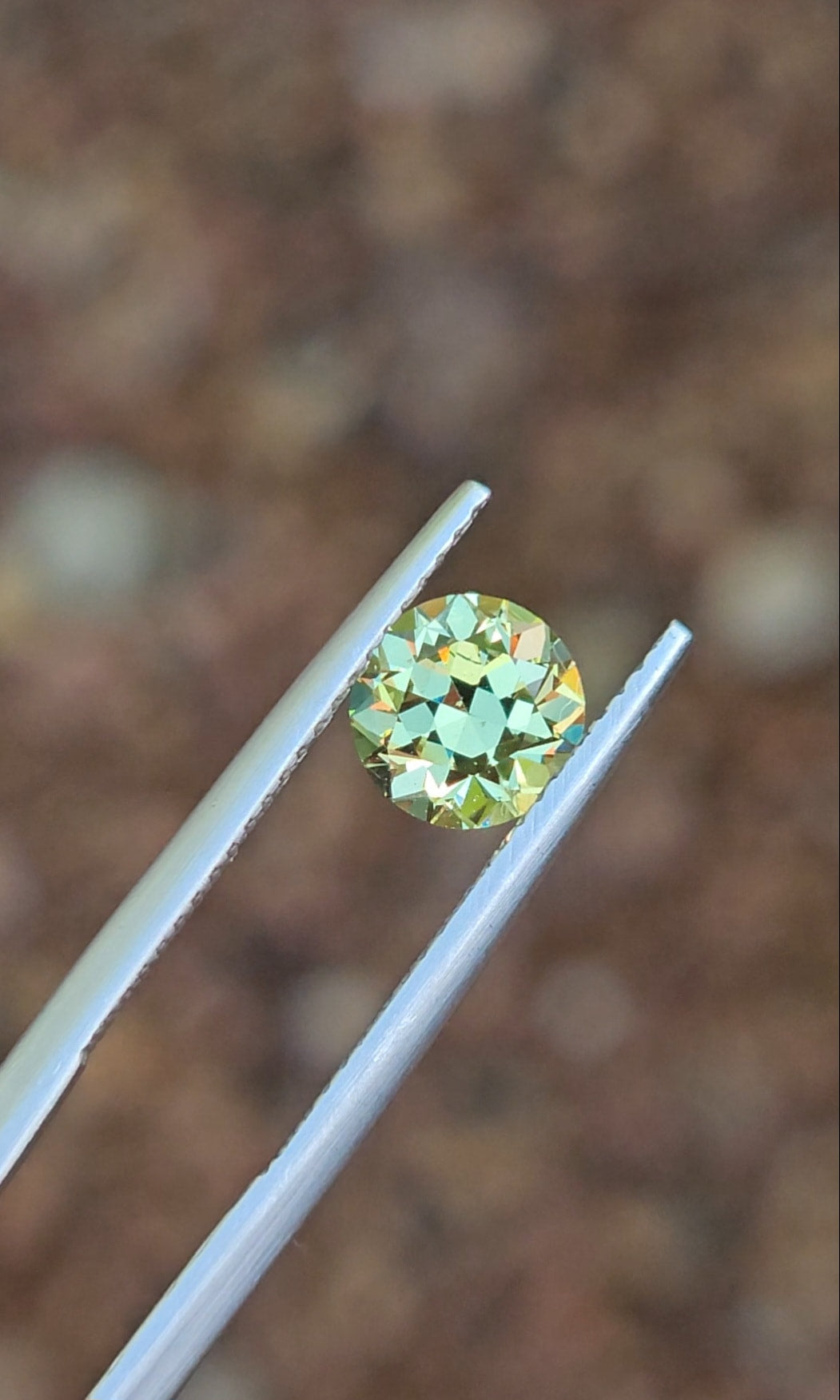 1.44ct Round Green-Yellow Mali Garnet
