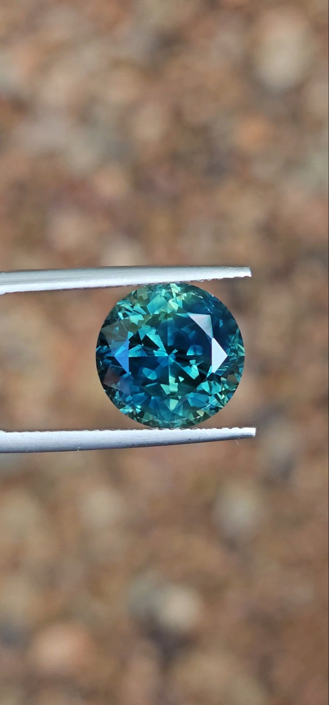 9.33ct Round Teal Parti Sapphire