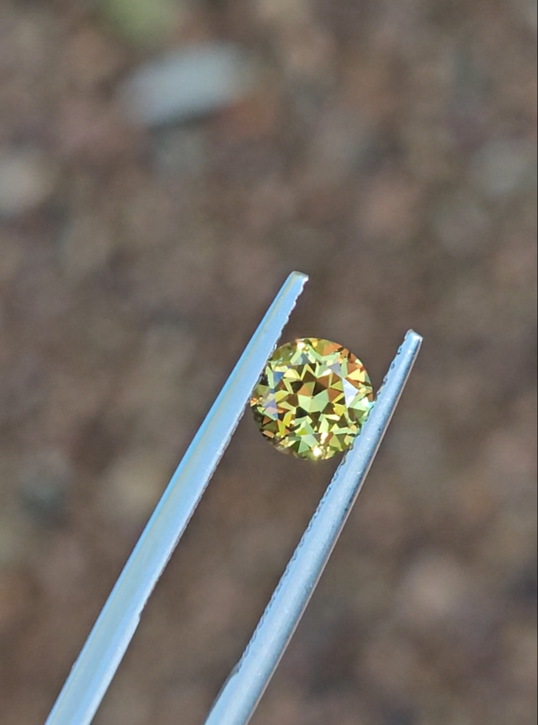 1.37ct Round Golden Yellow Sapphire