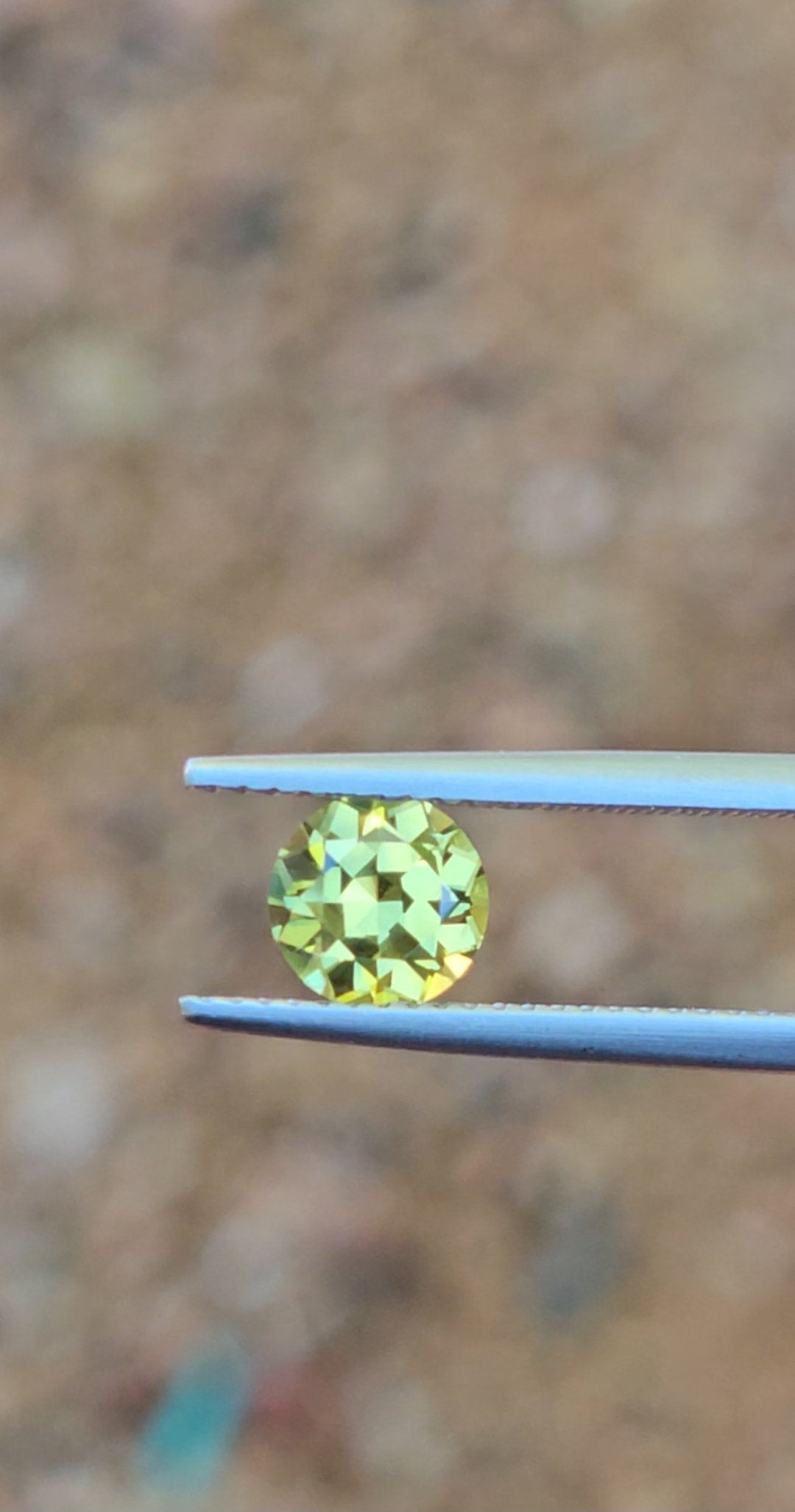 1.28ct Round Yellow Parti Sapphire