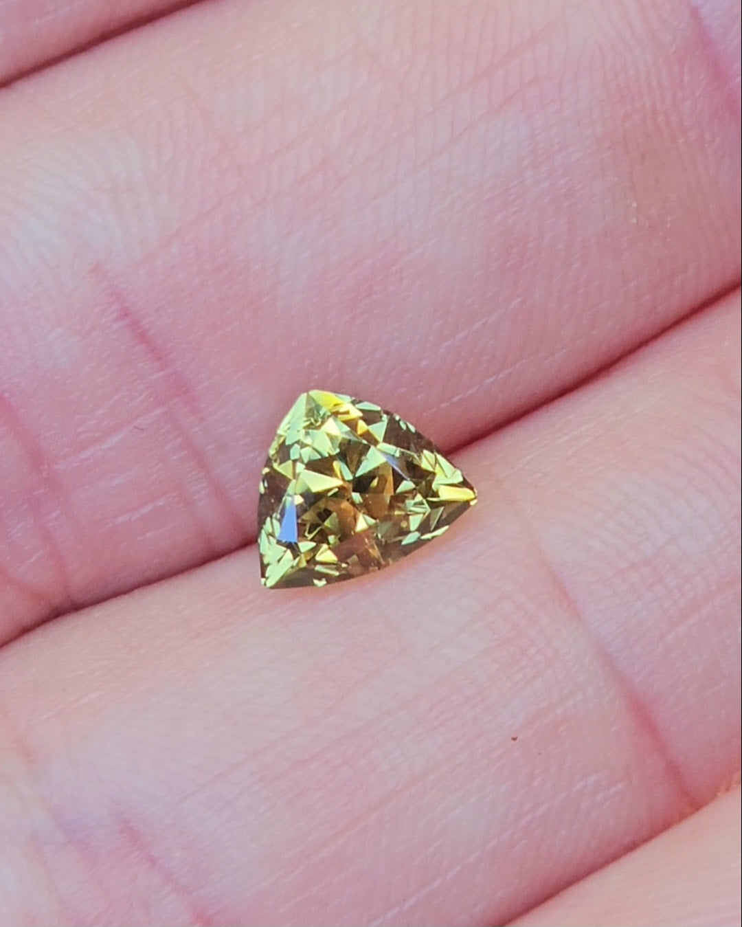 1.84ct Trilliant Yellow Parti Sapphire