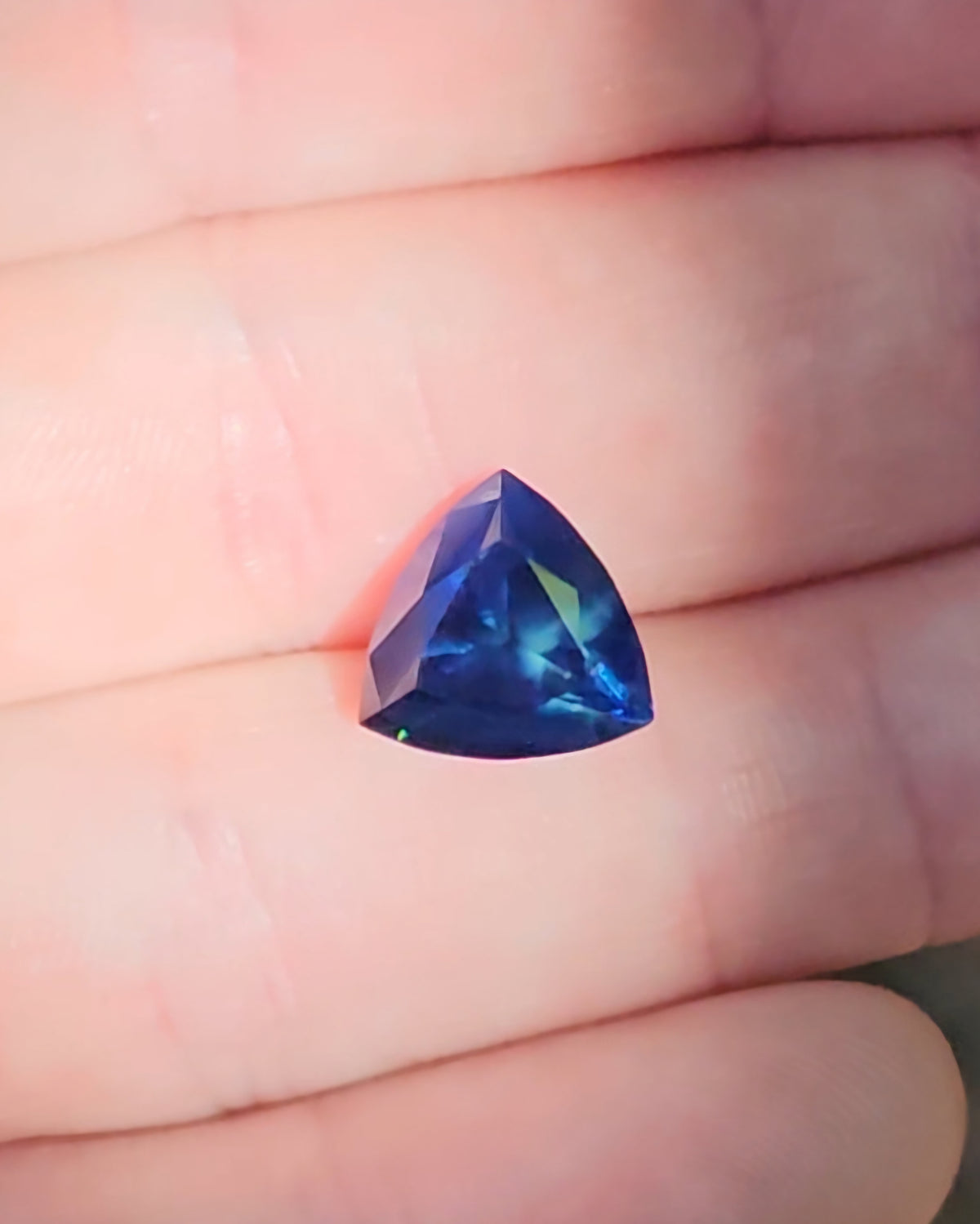 5.13ct Trilliant Blue Parti Sapphire