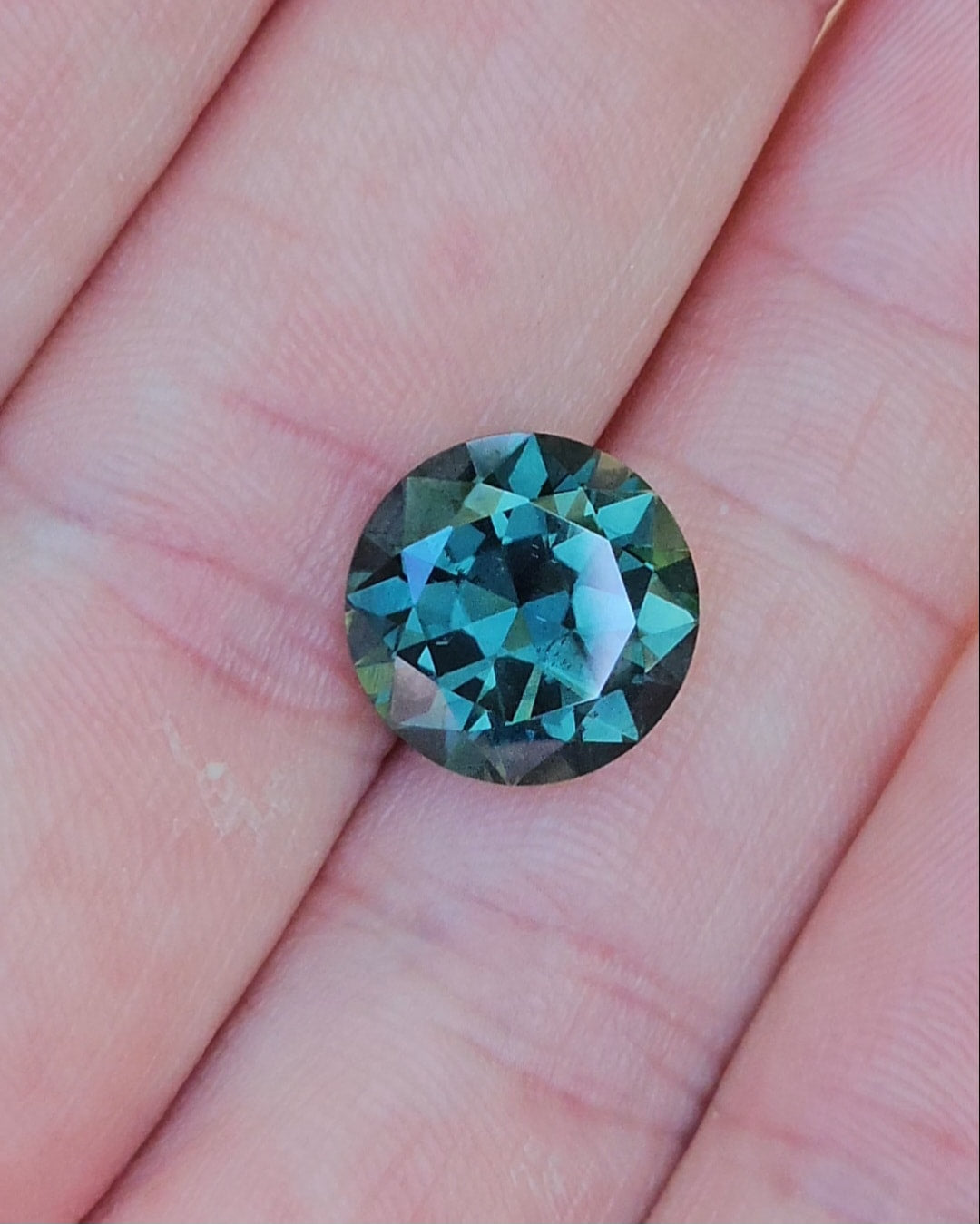 7.88ct Round Teal Sapphire