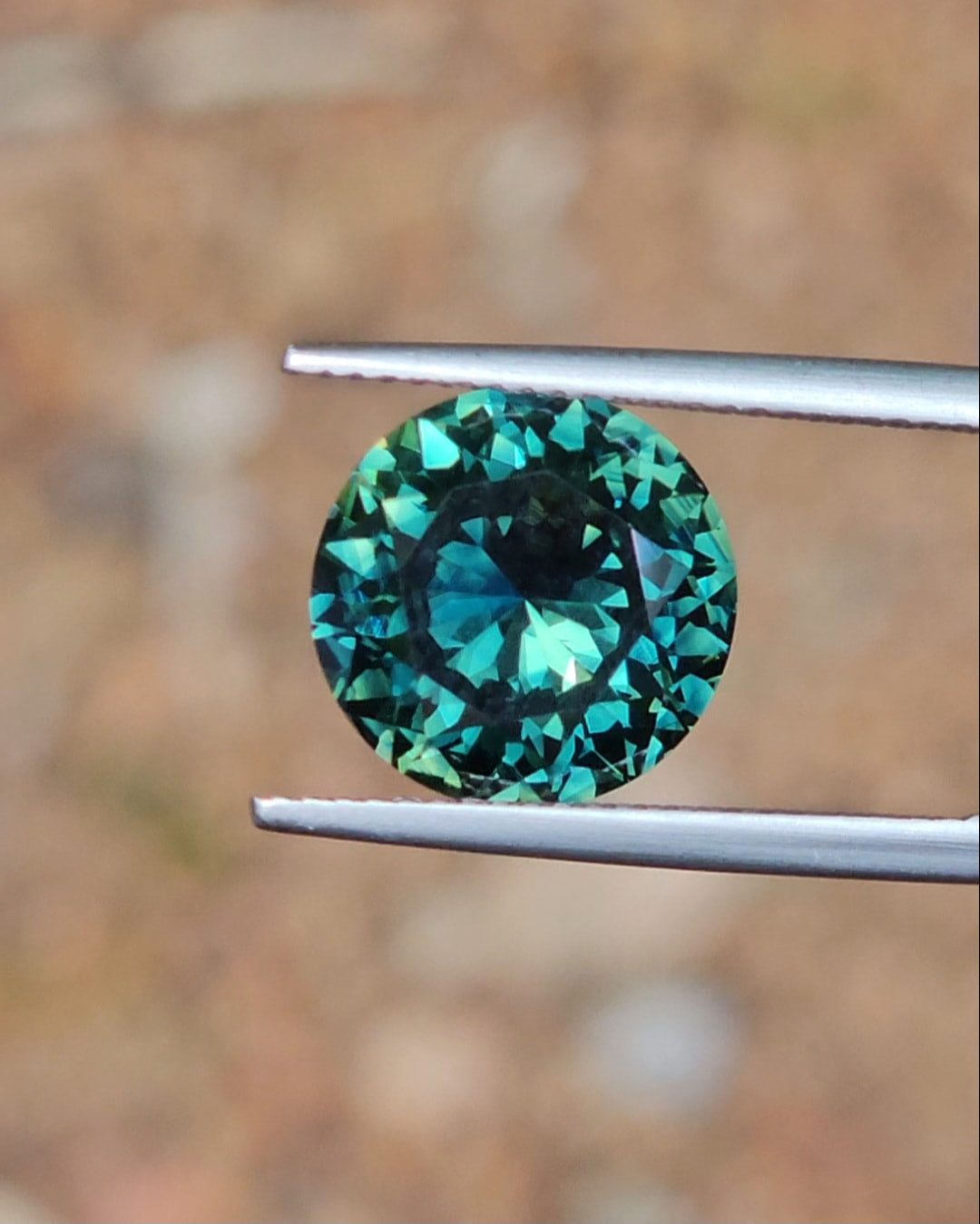 6.85ct Round Teal Parti Sapphire