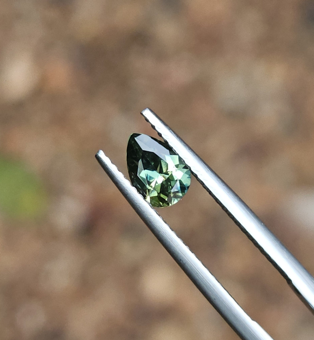 .94ct Pear Green Parti Sapphire