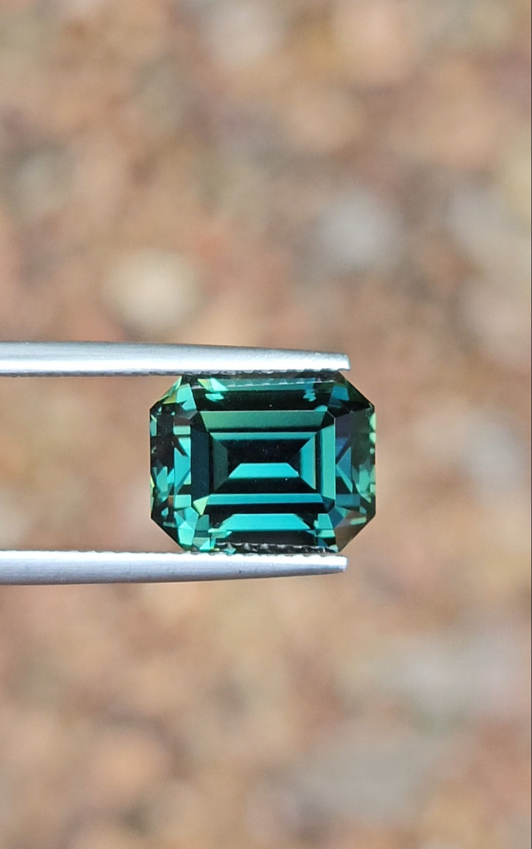 7.40ct Emerald Teal Parti Sapphire