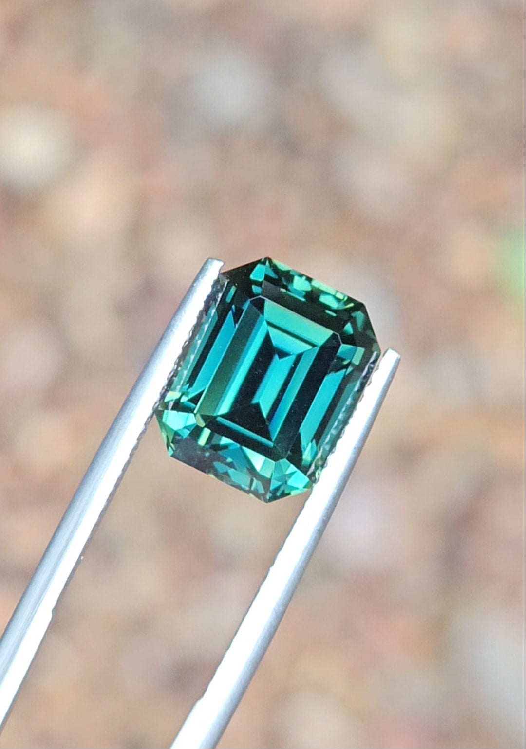 7.40ct Emerald Teal Parti Sapphire