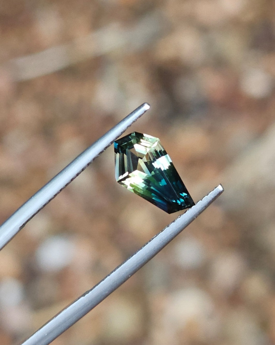 1.96ct Free- form Blue Parti Sapphire