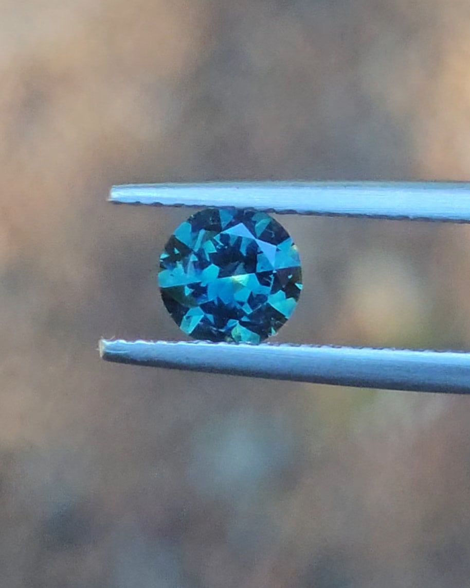 1ct Round Blue Parti Sapphire