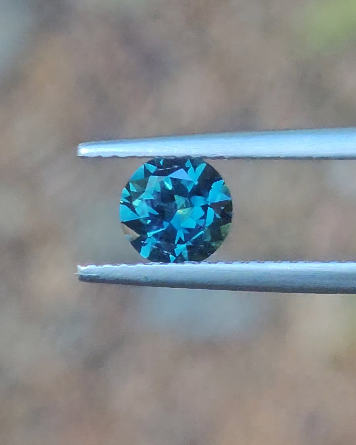 1ct Round Blue Parti Sapphire