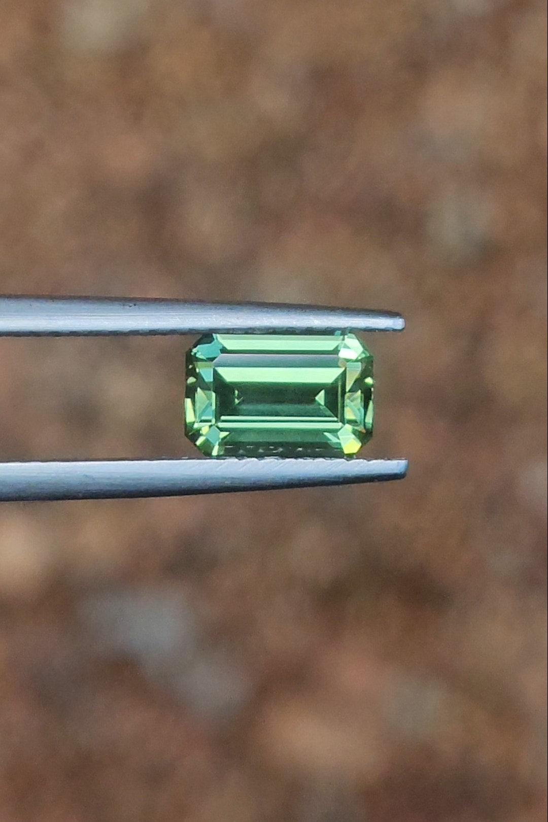 2ct Emerald Green Sapphire