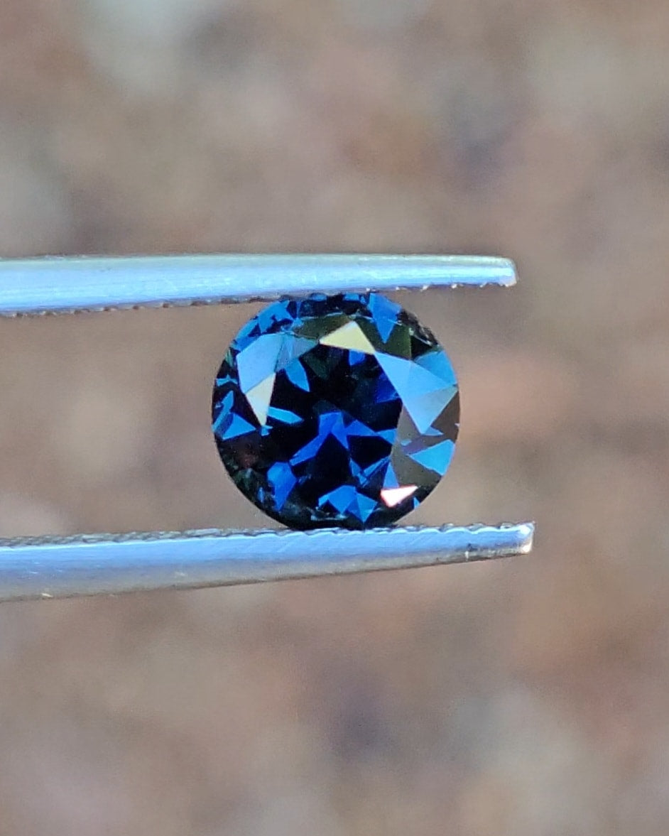 1.68ct Round Blue Parti Sapphire