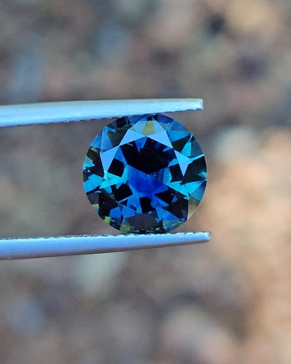 5.28ct Round Blue Parti Sapphire