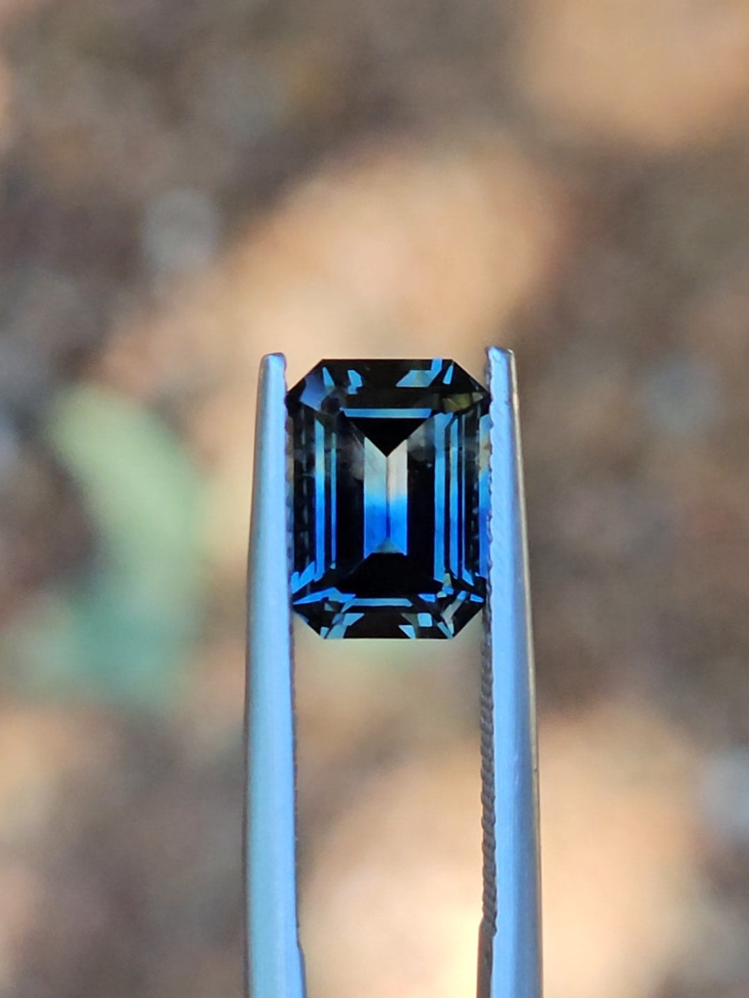 3.09ct Emerald Blue - Peach Parti Sapphire