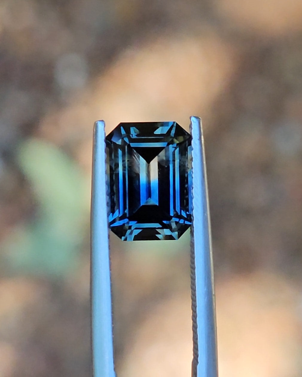 3.09ct Emerald Blue - Peach Parti Sapphire