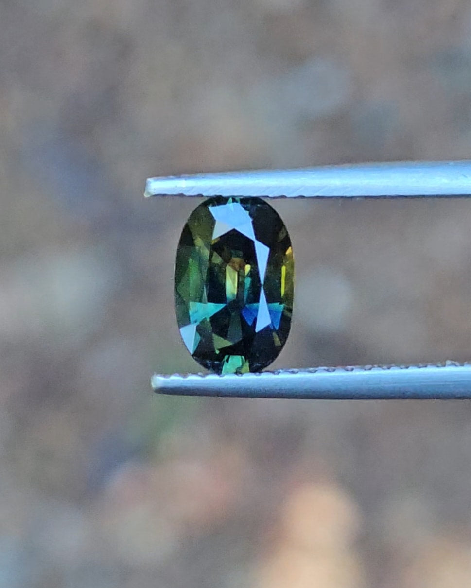 1.56ct Oval Blue Parti Sapphire