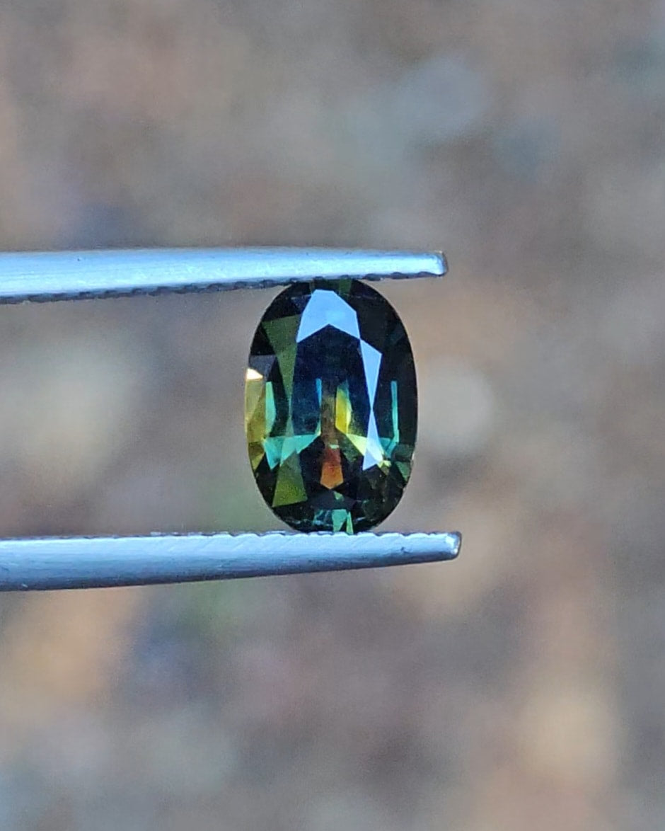 1.56ct Oval Blue Parti Sapphire