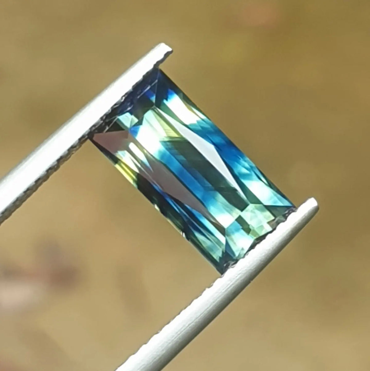 3.10ct Baguette Dreamy Blue-Yellow Parti Sapphire