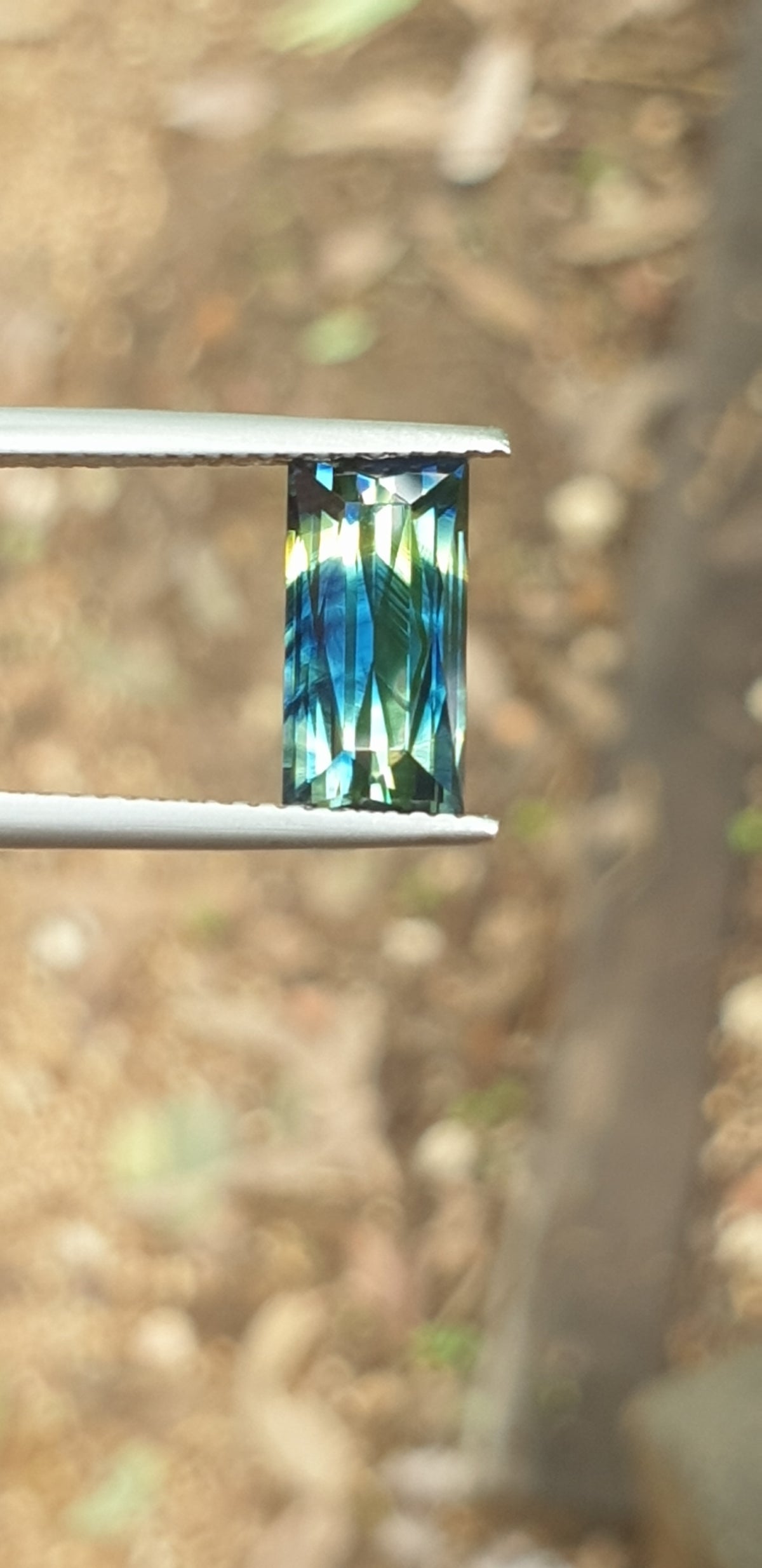 3.10ct Baguette Dreamy Blue-Yellow Parti Sapphire