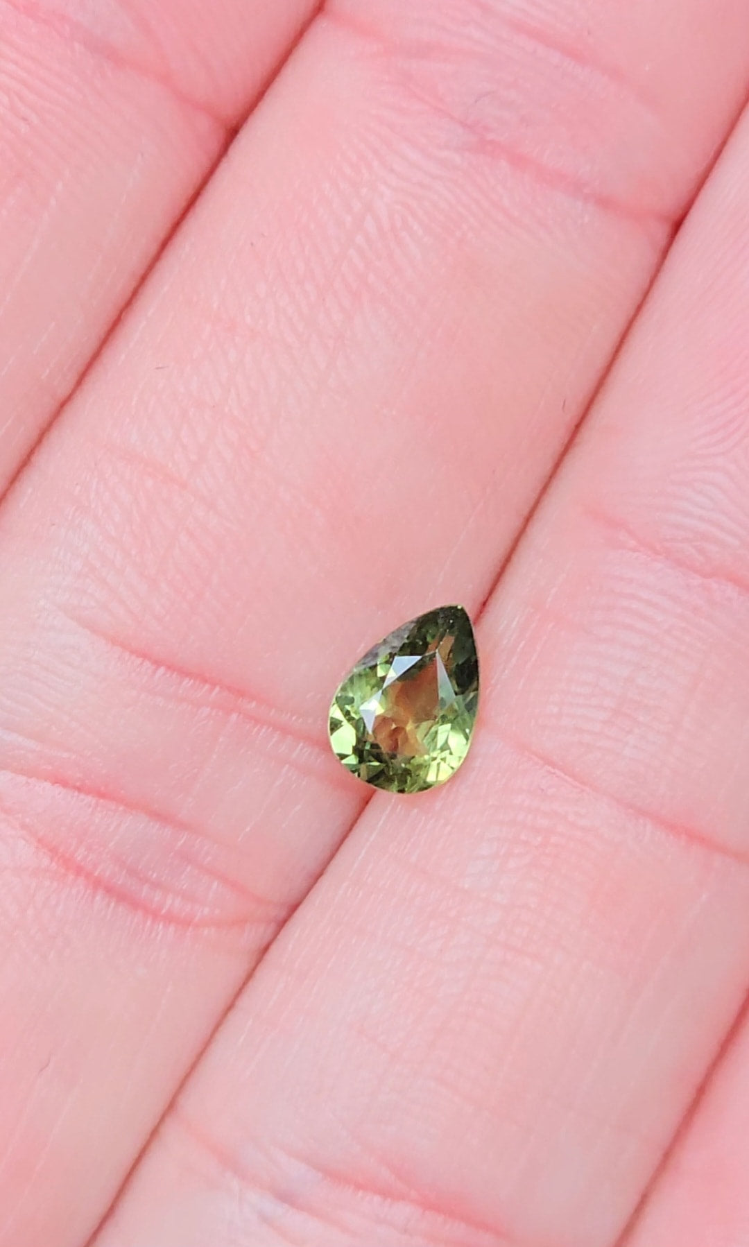 .88ct Pear Green Parti Sapphire