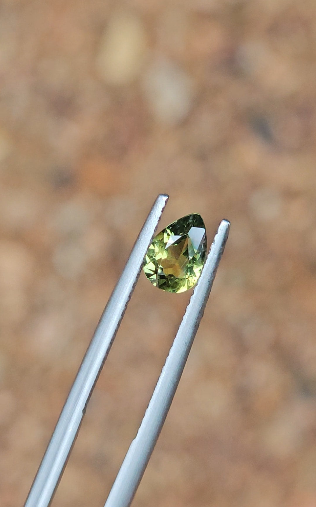 .88ct Pear Green Parti Sapphire