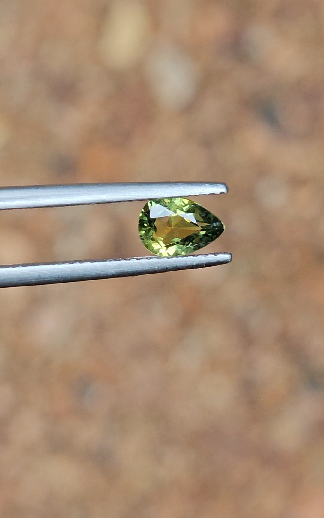 .88ct Pear Green Parti Sapphire