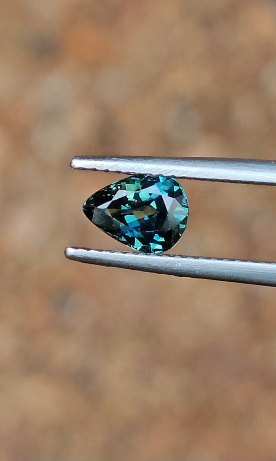 1.22ct Pear Blue Parti sapphire