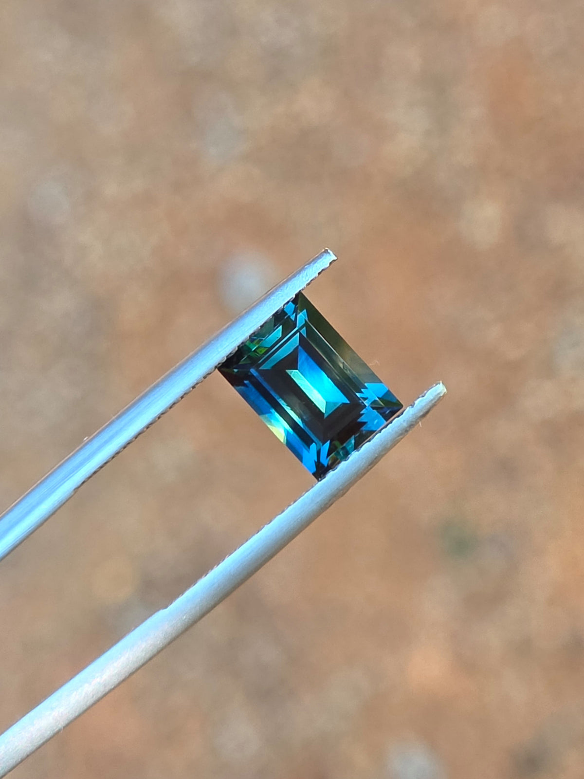 2.20ct Emerald Blue Parti Sapphire