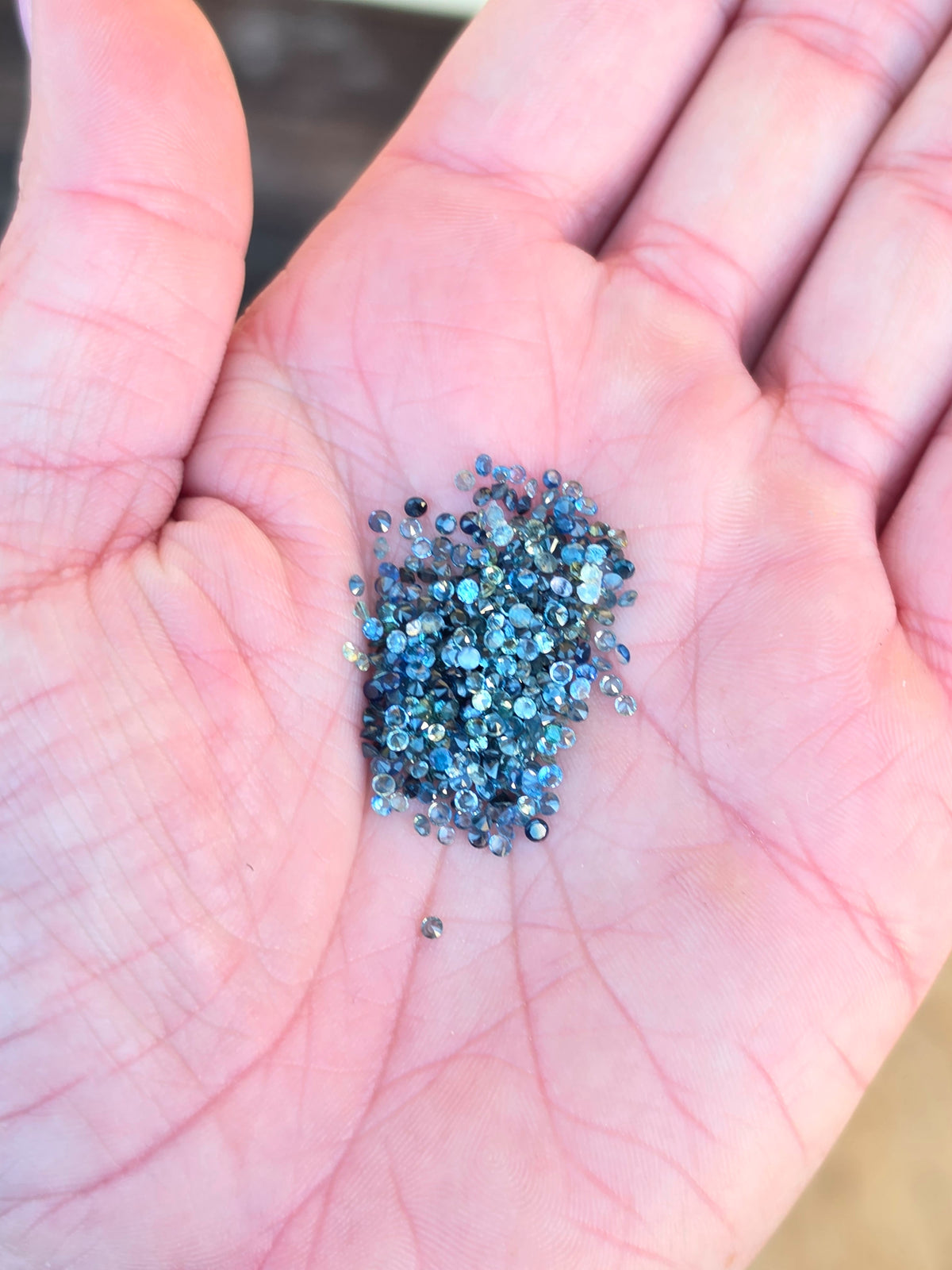 1.7mm - 1.9mm Round Blue - Green Parti Mix