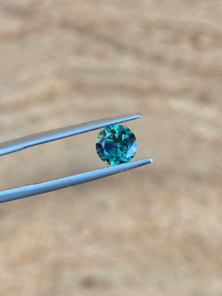 1.25ct Round Teal Parti Sapphire