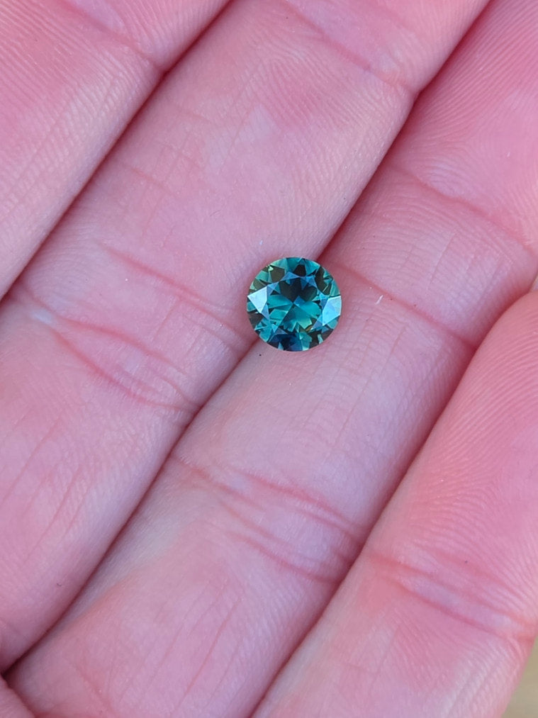 1.25ct Round Teal Parti Sapphire