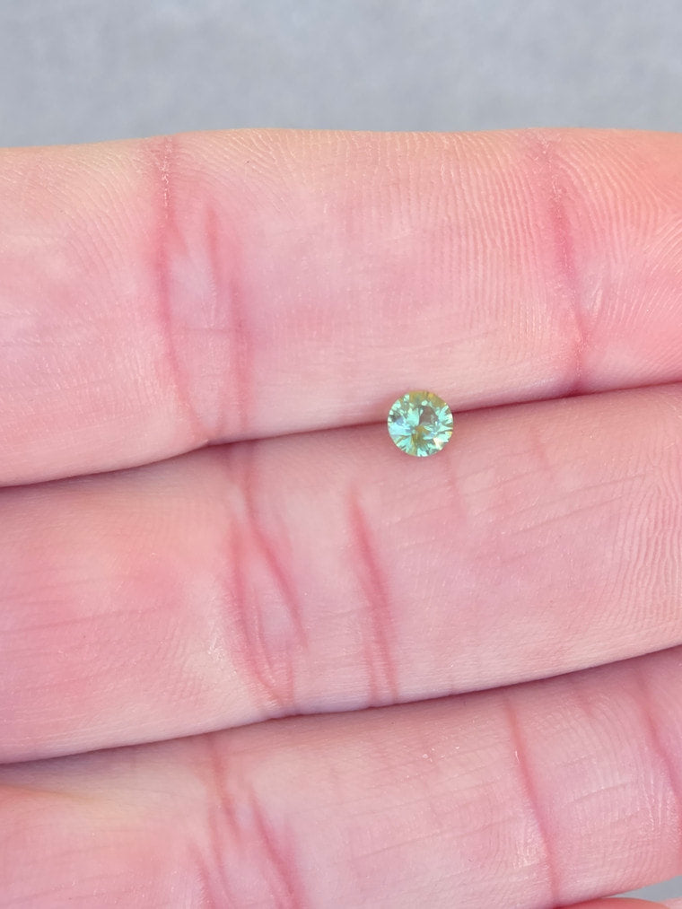 .25ct Round Green Parti Sapphire