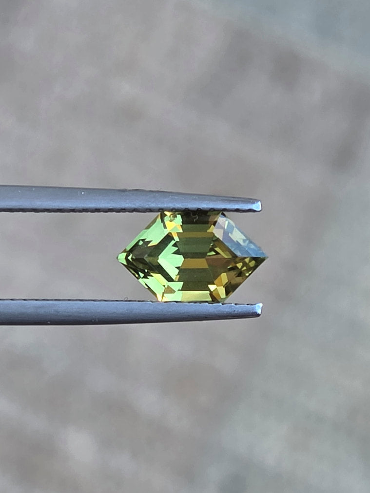 2.44ct Hex Green Parti Sapphire