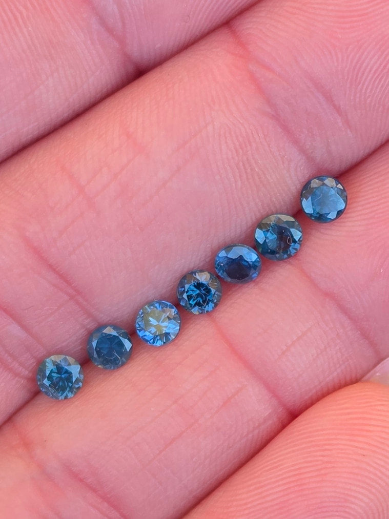 Set of 7 Sapphires